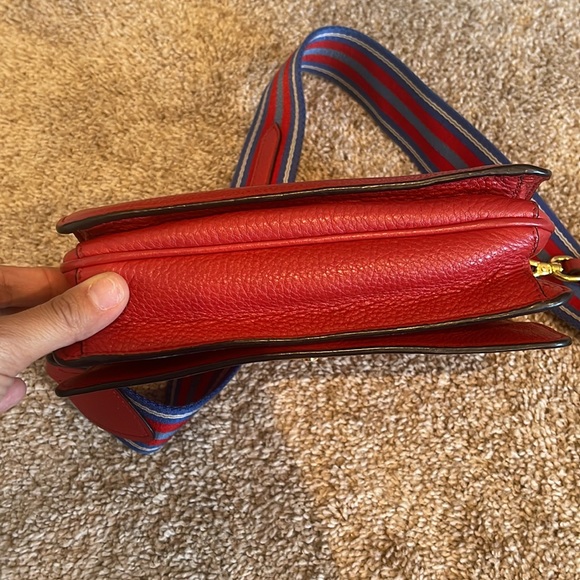 Prada Cross Body - Picture 3 of 4